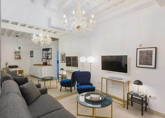 Rincon De Ollerias - Central Apartment With Parking